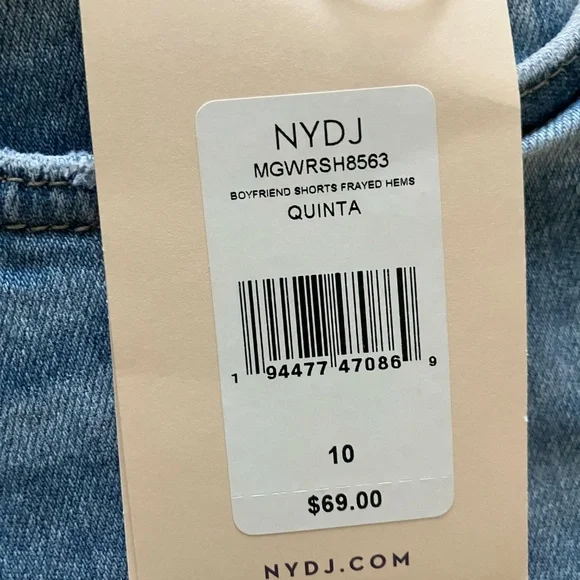 Shorts - Picture 6 of 6